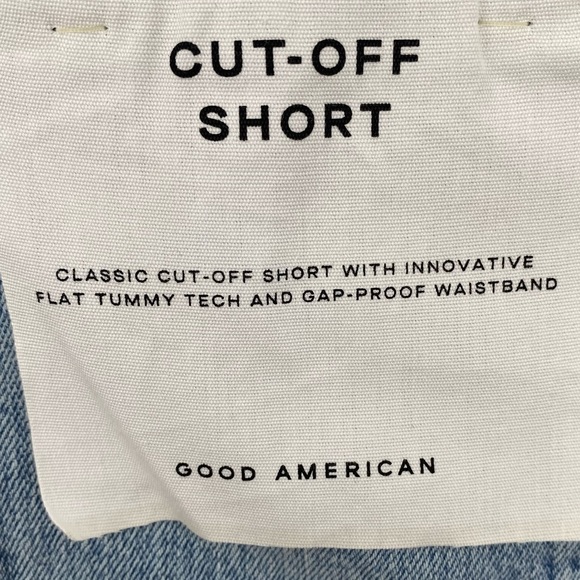 Good American Classic Cut off Shorts size 10 - Picture 5 of 11